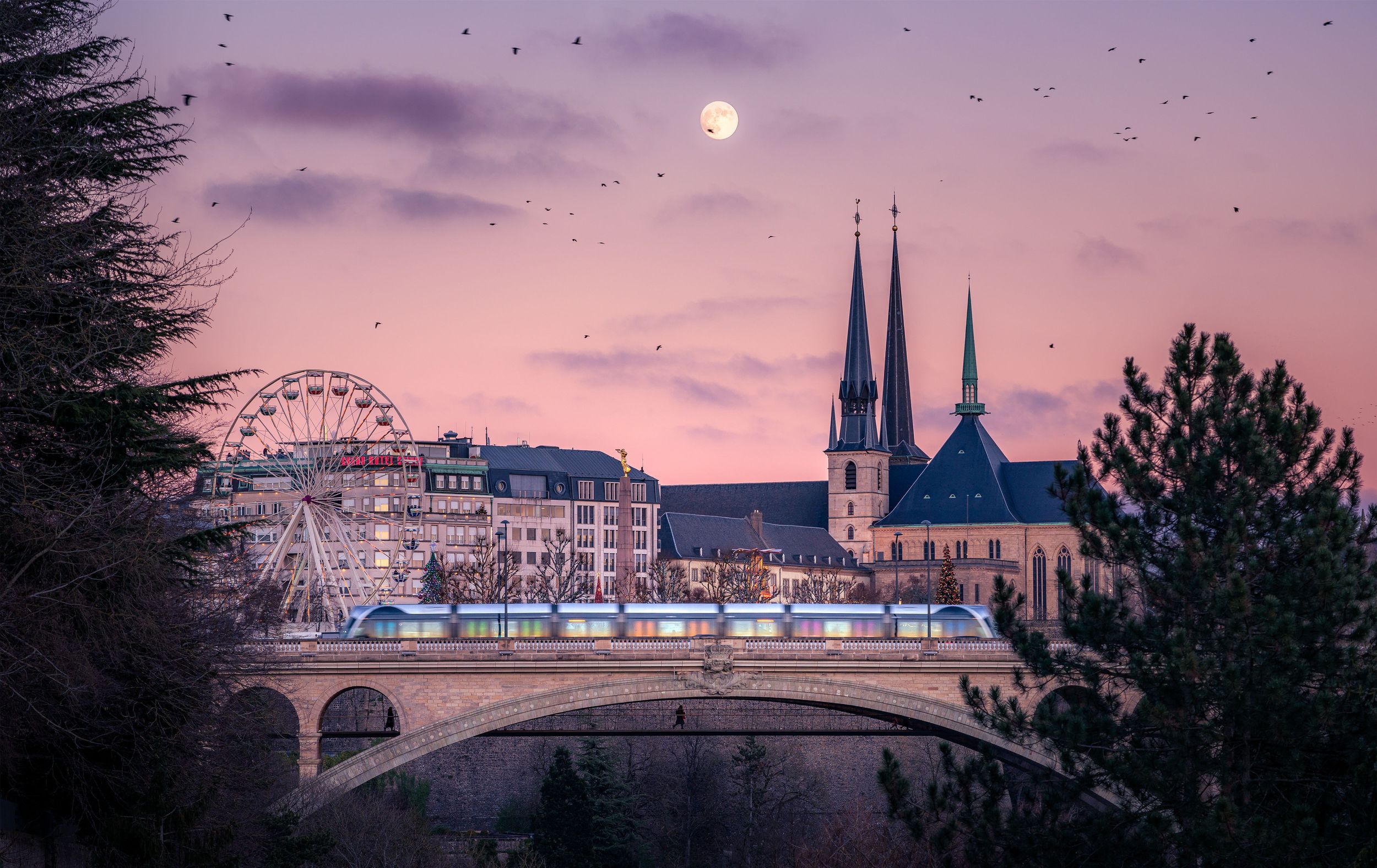 Adolphe-Brücke Tram